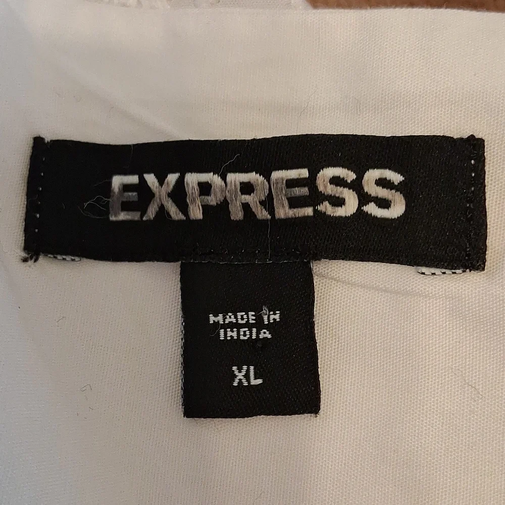 Express Top - Picture 6 of 7